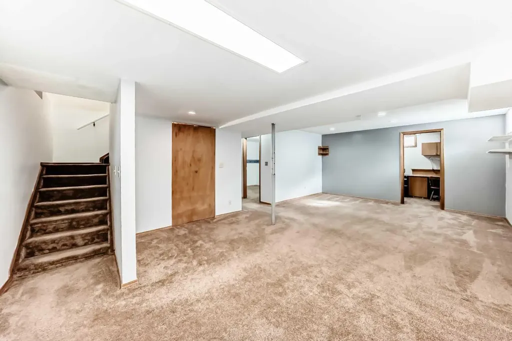 1837 Meadowbrook Drive SE Airdrie AB T4A 1V5