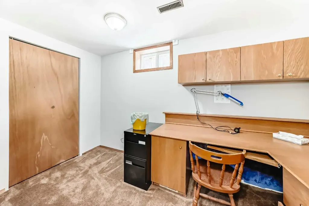 1837 Meadowbrook Drive SE Airdrie AB T4A 1V5
