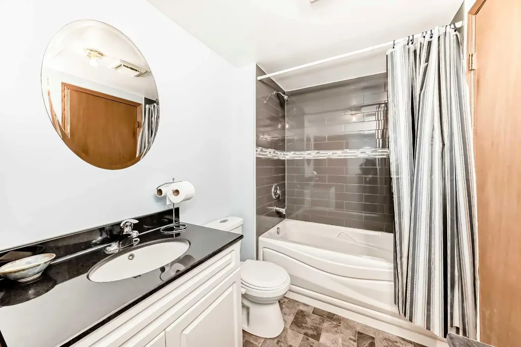 1837 Meadowbrook Drive SE Airdrie AB T4A 1V5