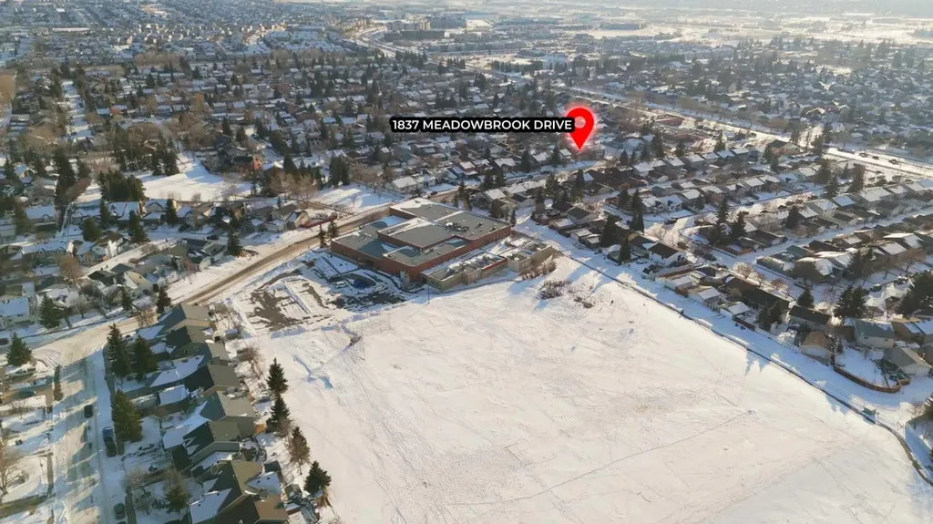 1837 Meadowbrook Drive SE Airdrie AB T4A 1V5