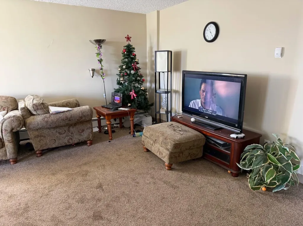 21 Berkeley Place W Lethbridge AB T1K 5N1