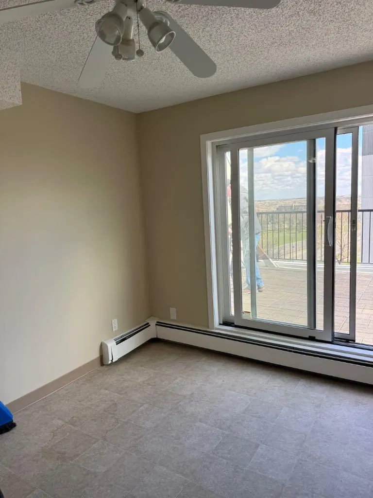 21 Berkeley Place W Lethbridge AB T1K 5N1