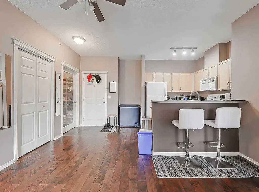 70 Panamount Drive NW Calgary AB T3K 5Z1