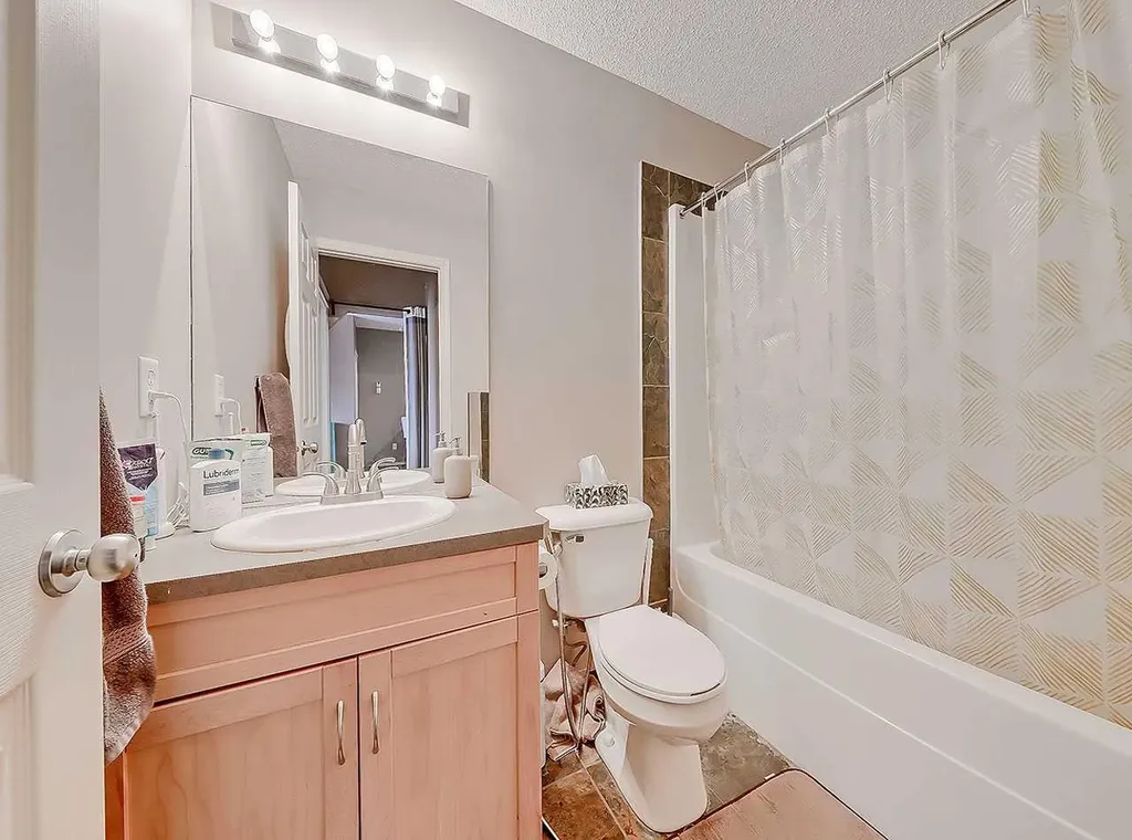 70 Panamount Drive NW Calgary AB T3K 5Z1