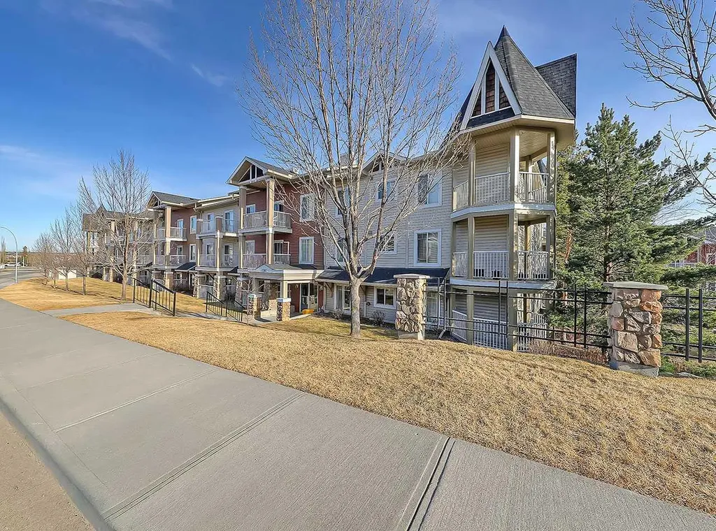 70 Panamount Drive NW Calgary AB T3K 5Z1