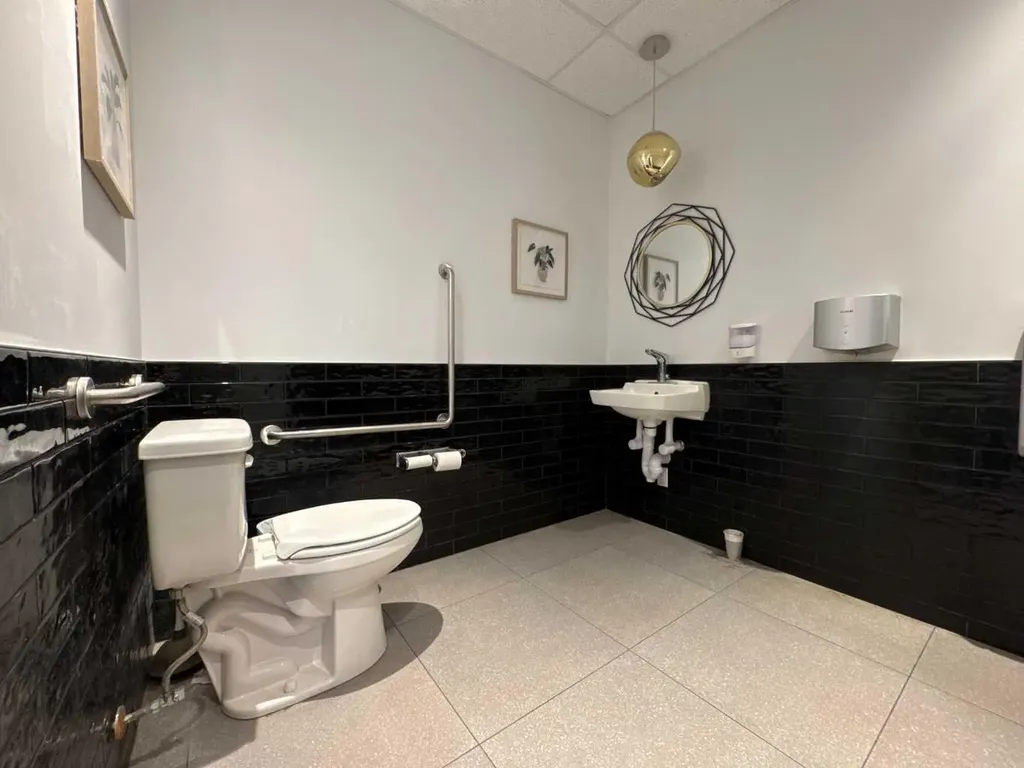 3941 University Avenue NW Calgary AB T2L 2K7
