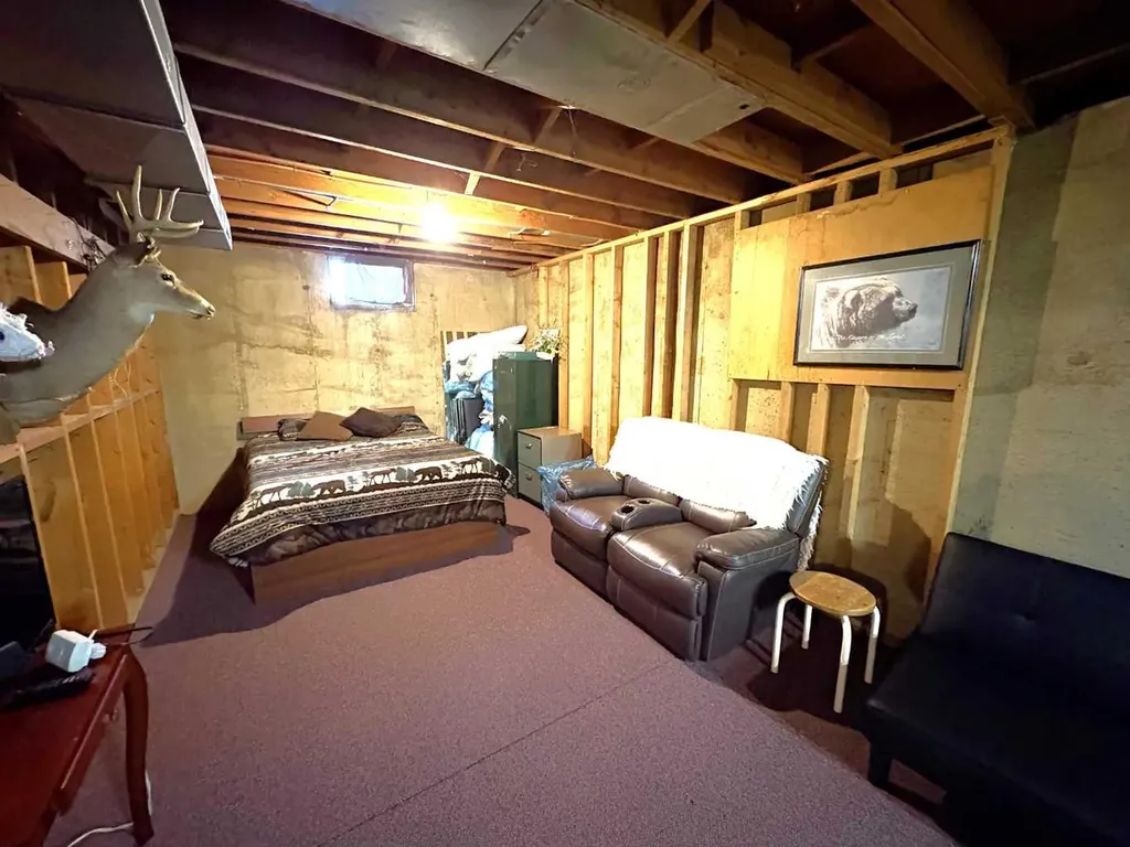 4812 47 Avenue Forestburg AB T0B 1N0