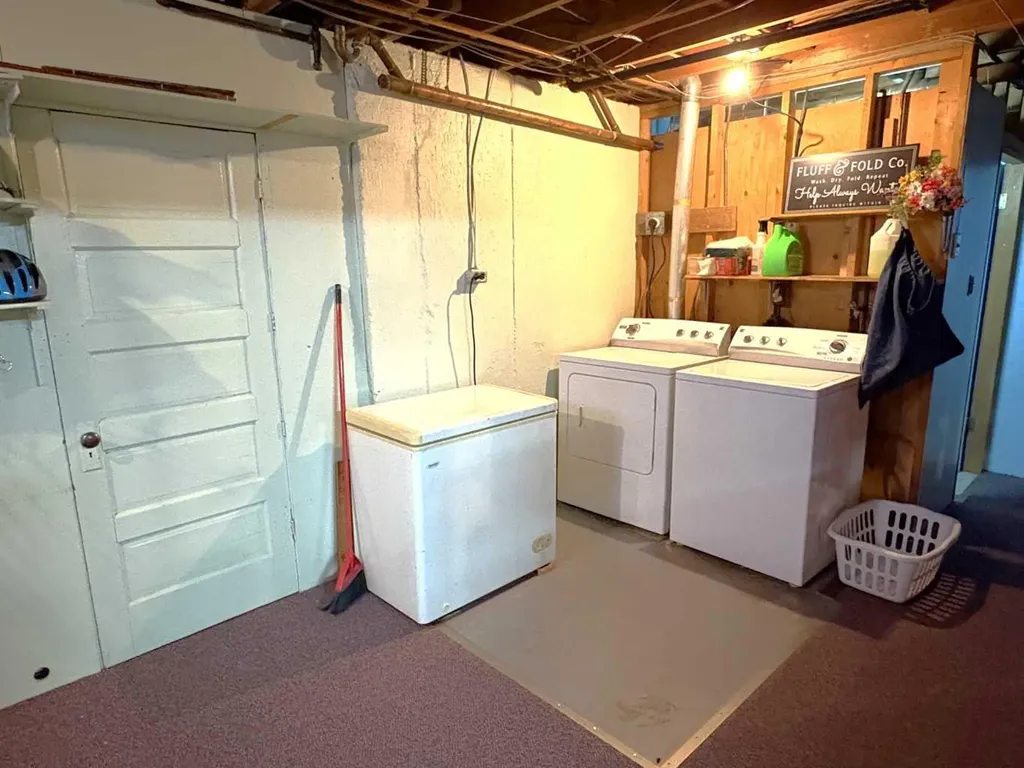 4812 47 Avenue Forestburg AB T0B 1N0