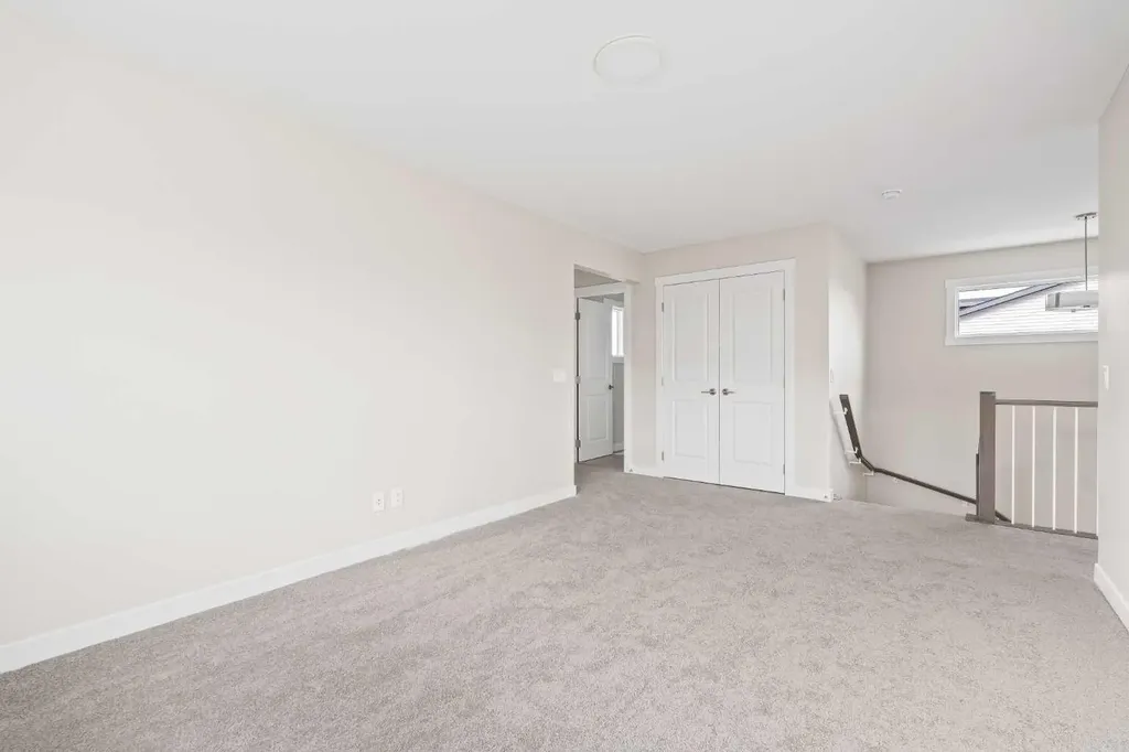 1241 Chinook Winds Circle SW Airdrie AB T4B 5X6