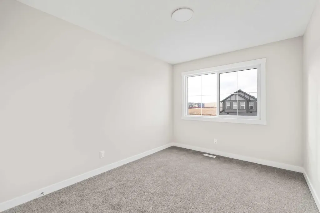 1241 Chinook Winds Circle SW Airdrie AB T4B 5X6