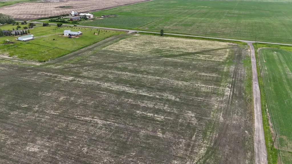 23.26 Acres Along 48 Street E Rural Foothills County AB T1V 1M3