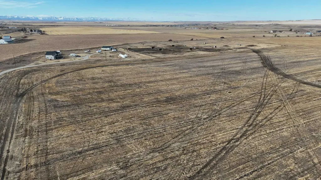 23.26 Acres Along 48 Street E Rural Foothills County AB T1V 1M3