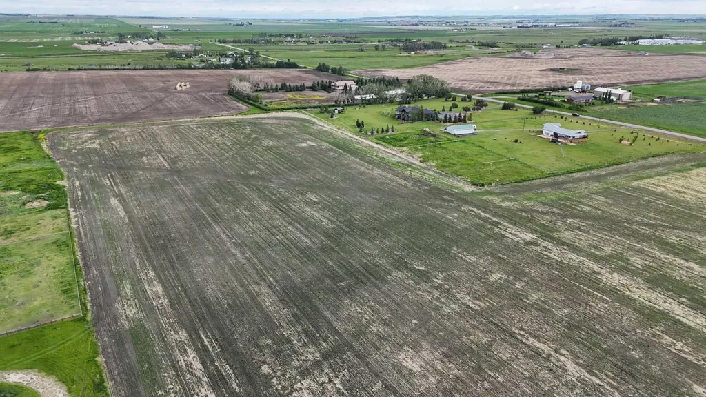 23.26 Acres Along 48 Street E Rural Foothills County AB T1V 1M3