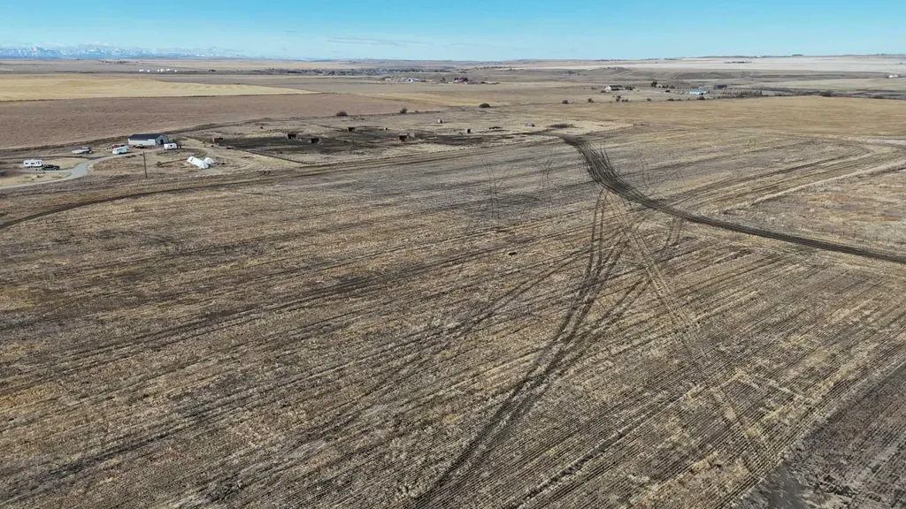 23.26 Acres Along 48 Street E Rural Foothills County AB T1V 1M3