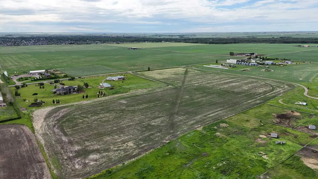23.26 Acres Along 48 Street E Rural Foothills County AB T1V 1M3