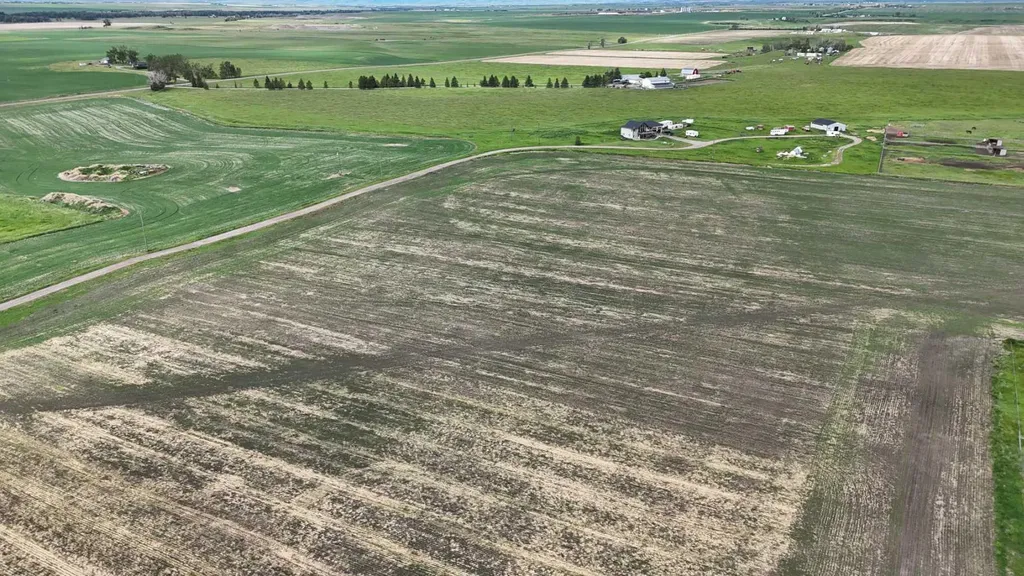 23.26 Acres Along 48 Street E Rural Foothills County AB T1V 1M3