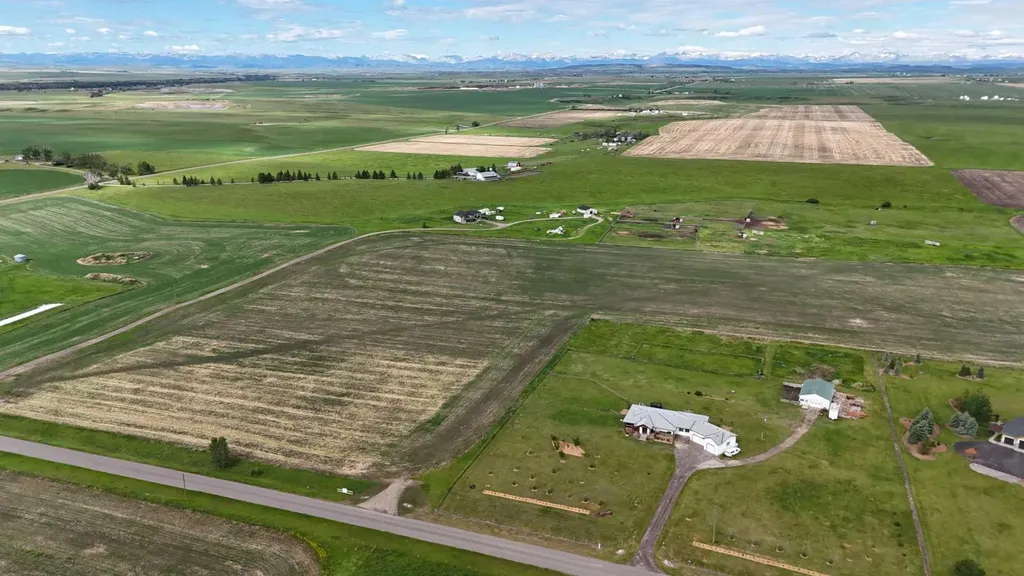 23.26 Acres Along 48 Street E Rural Foothills County AB T1V 1M3