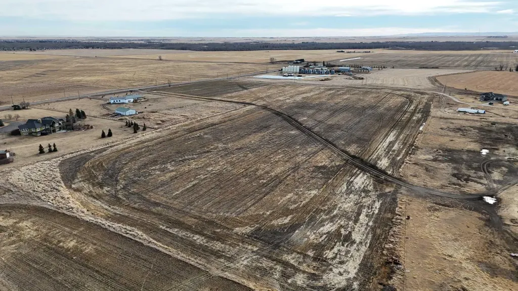 23.26 Acres Along 48 Street E Rural Foothills County AB T1V 1M3