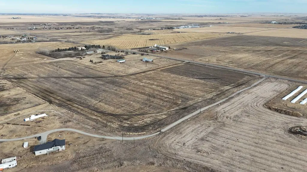 23.26 Acres Along 48 Street E Rural Foothills County AB T1V 1M3