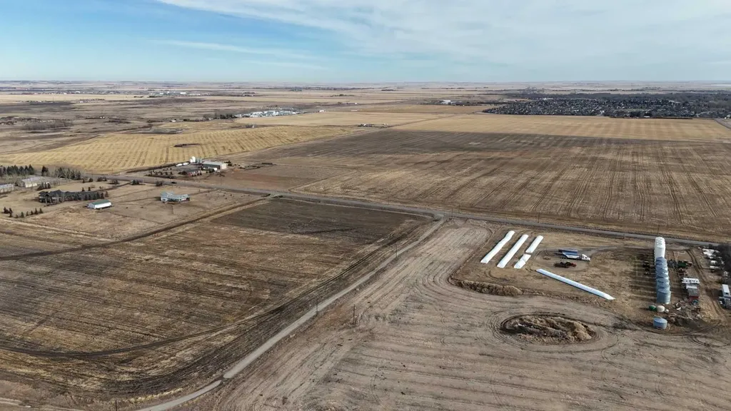 23.26 Acres Along 48 Street E Rural Foothills County AB T1V 1M3
