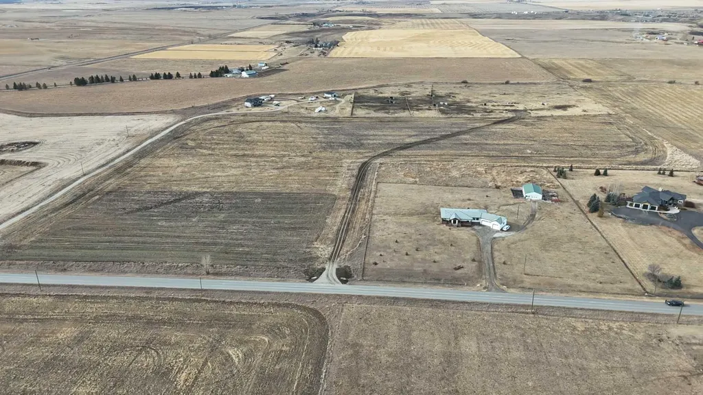 23.26 Acres Along 48 Street E Rural Foothills County AB T1V 1M3