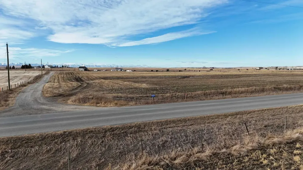 23.26 Acres Along 48 Street E Rural Foothills County AB T1V 1M3