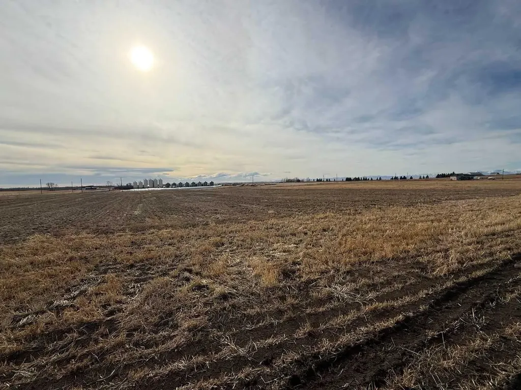 23.26 Acres Along 48 Street E Rural Foothills County AB T1V 1M3