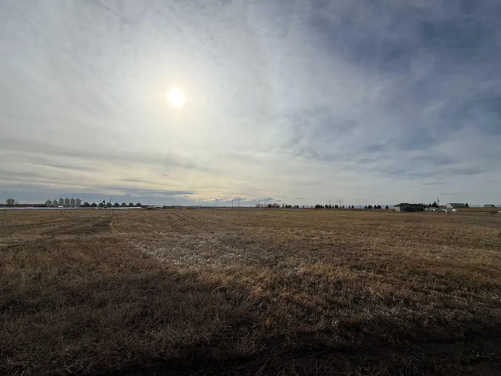 23.26 Acres Along 48 Street E Rural Foothills County AB T1V 1M3