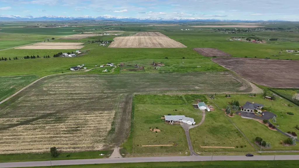 23.26 Acres Along 48 Street E Rural Foothills County AB T1V 1M3