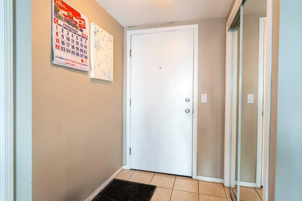 1121 6 Avenue SW Calgary AB T2P 5J4