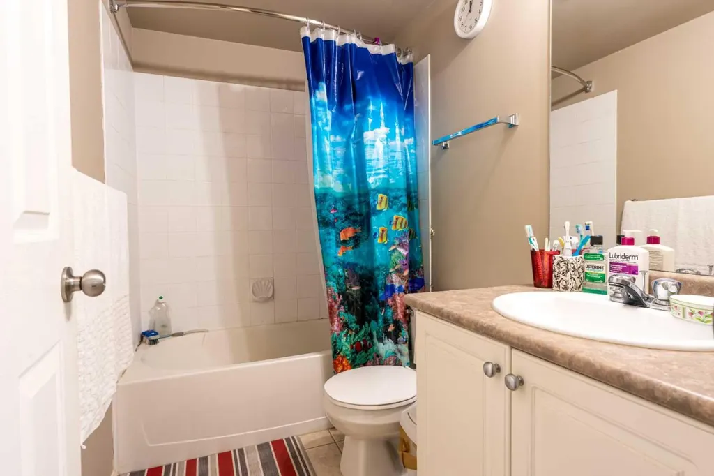 1121 6 Avenue SW Calgary AB T2P 5J4