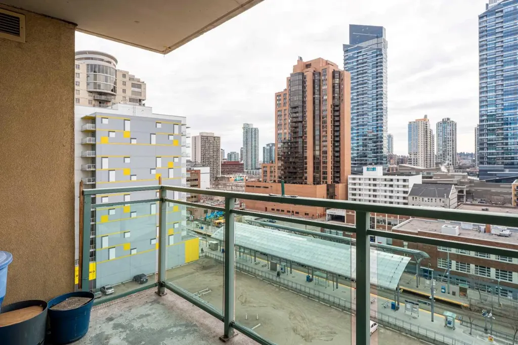 1121 6 Avenue SW Calgary AB T2P 5J4
