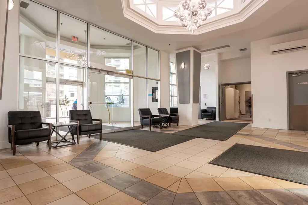 1121 6 Avenue SW Calgary AB T2P 5J4