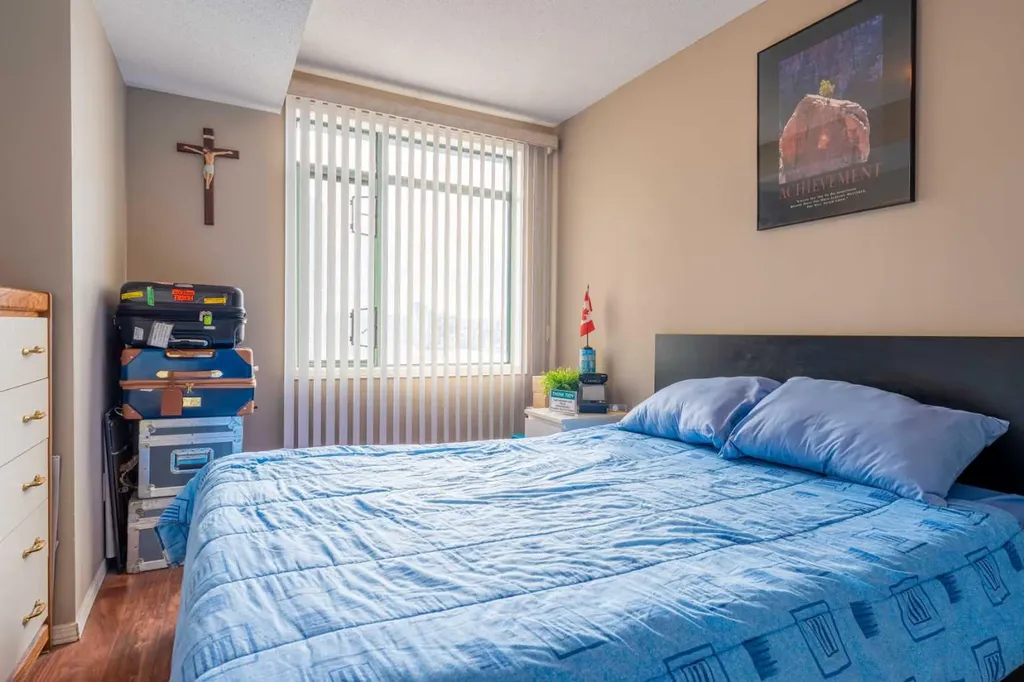 1121 6 Avenue SW Calgary AB T2P 5J4