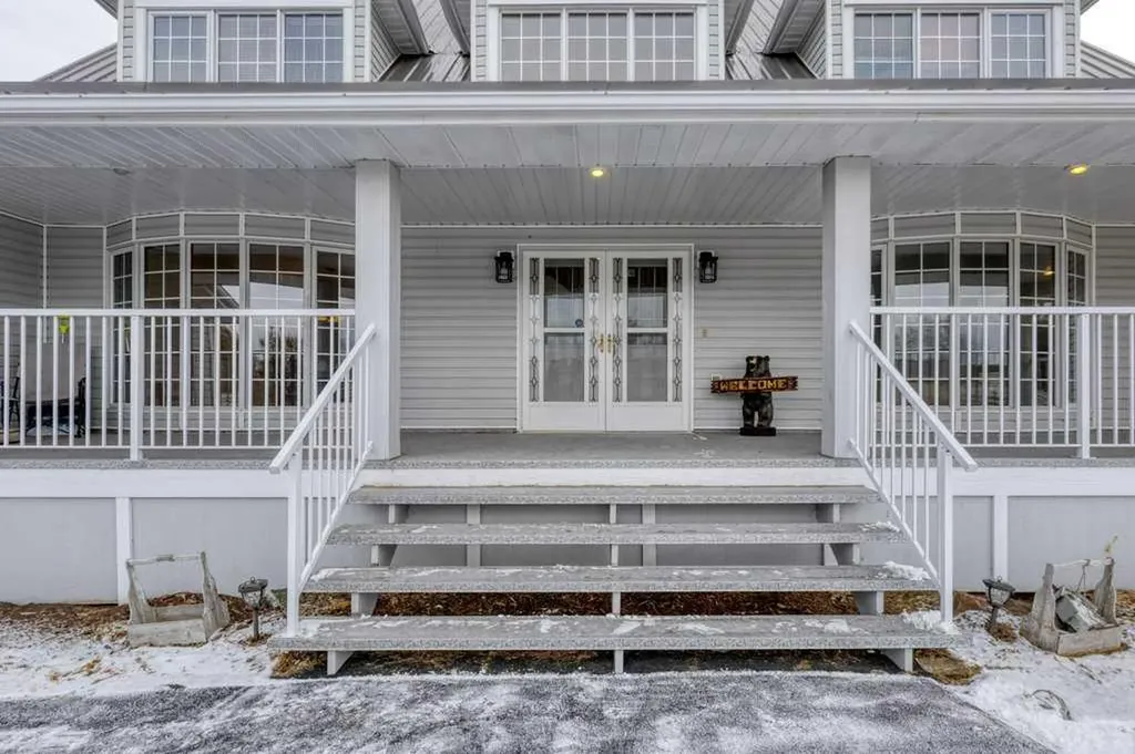 31536 Range Road 61 Rural Mountain View County AB T0M1X0