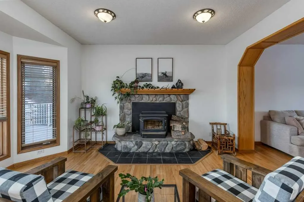31536 Range Road 61 Rural Mountain View County AB T0M1X0