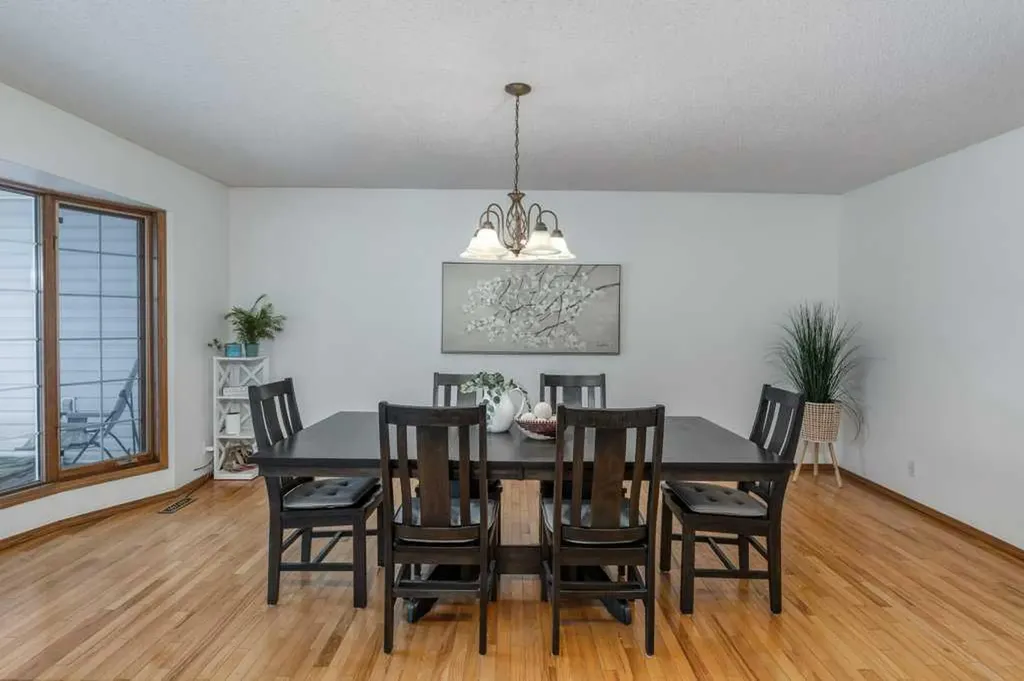 31536 Range Road 61 Rural Mountain View County AB T0M1X0