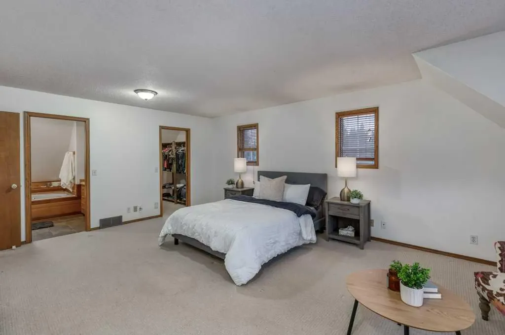 31536 Range Road 61 Rural Mountain View County AB T0M1X0