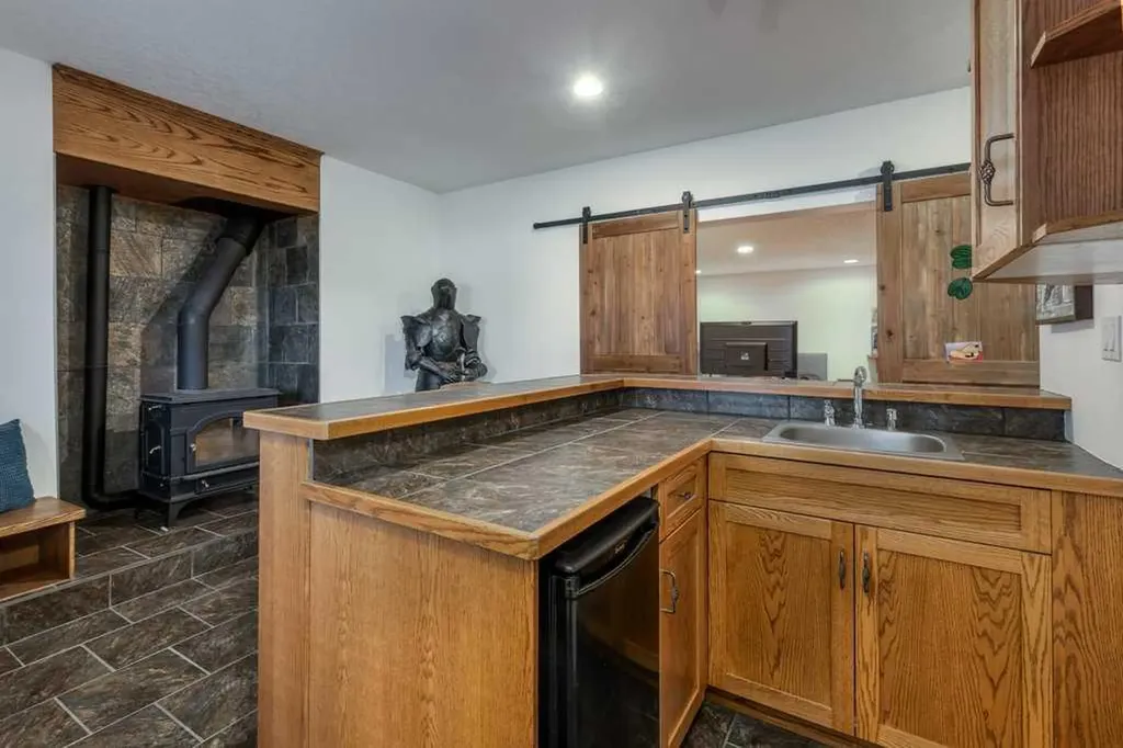 31536 Range Road 61 Rural Mountain View County AB T0M1X0
