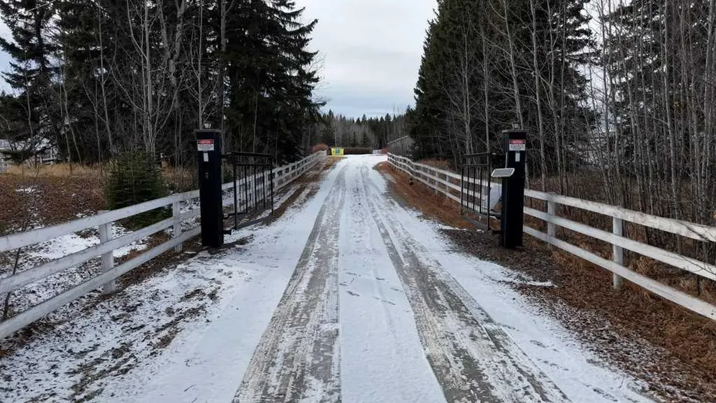 31536 Range Road 61 Rural Mountain View County AB T0M1X0