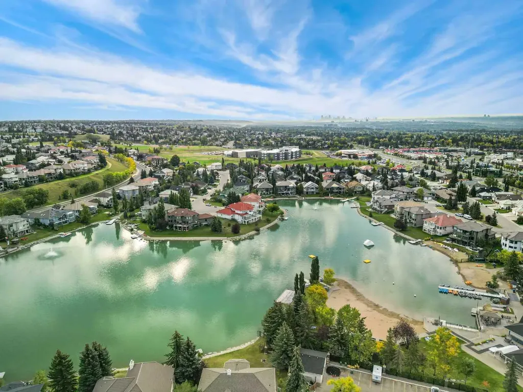 16 Arbour Estates View NW Calgary AB T3G 4E2