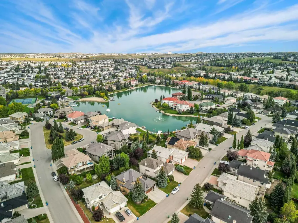 16 Arbour Estates View NW Calgary AB T3G 4E2