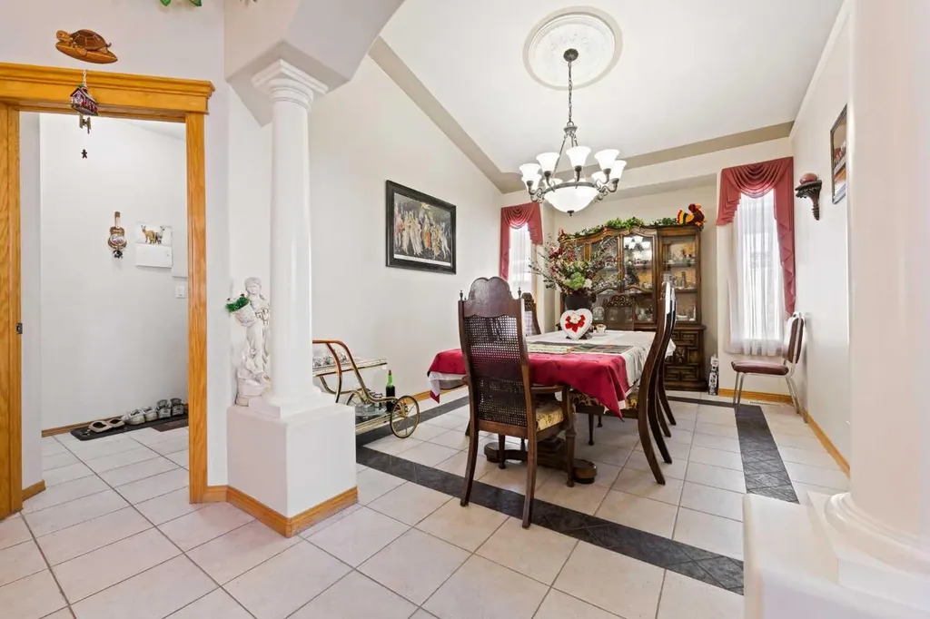 16 Arbour Estates View NW Calgary AB T3G 4E2