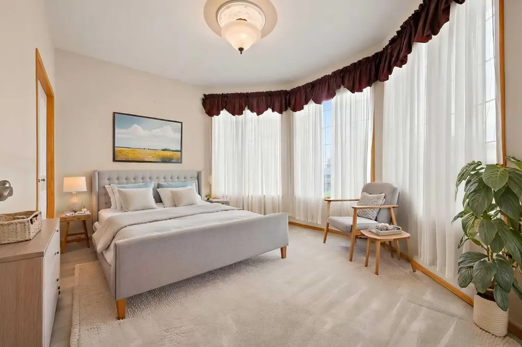 16 Arbour Estates View NW Calgary AB T3G 4E2
