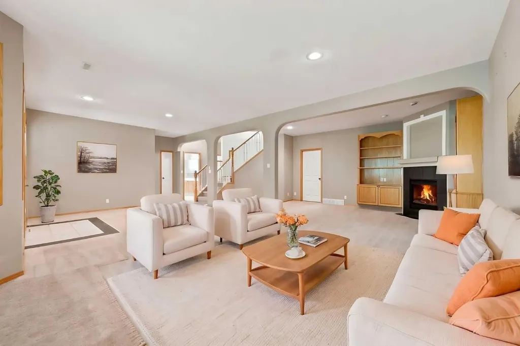 16 Arbour Estates View NW Calgary AB T3G 4E2