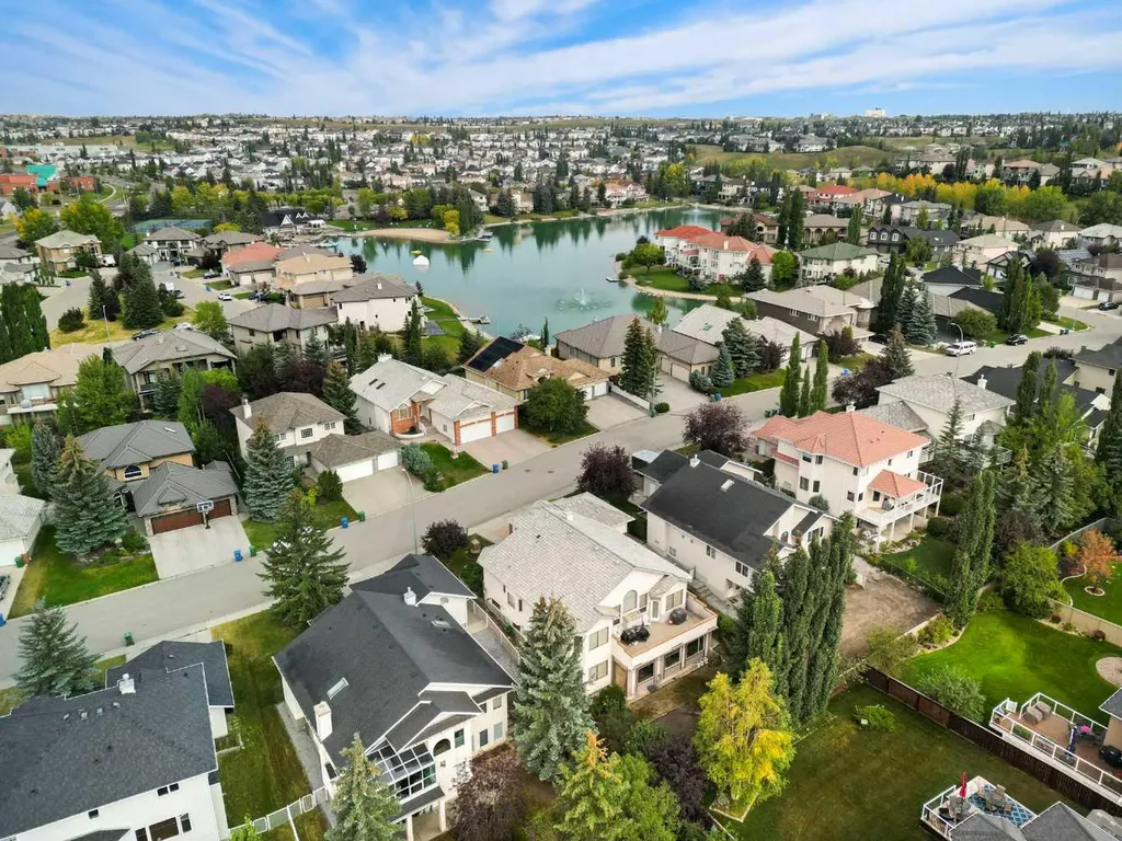 16 Arbour Estates View NW Calgary AB T3G 4E2