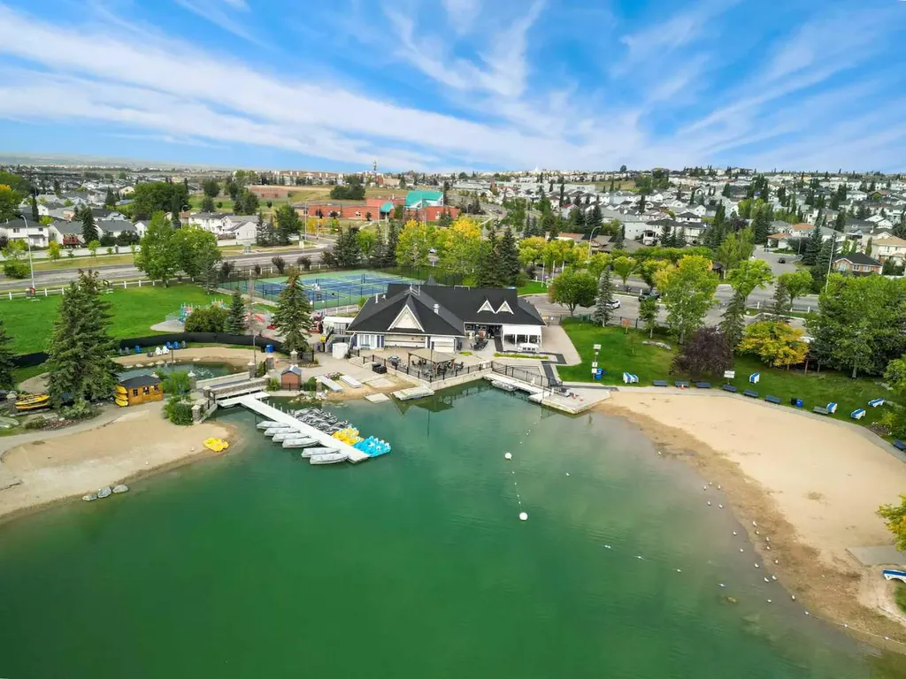 16 Arbour Estates View NW Calgary AB T3G 4E2