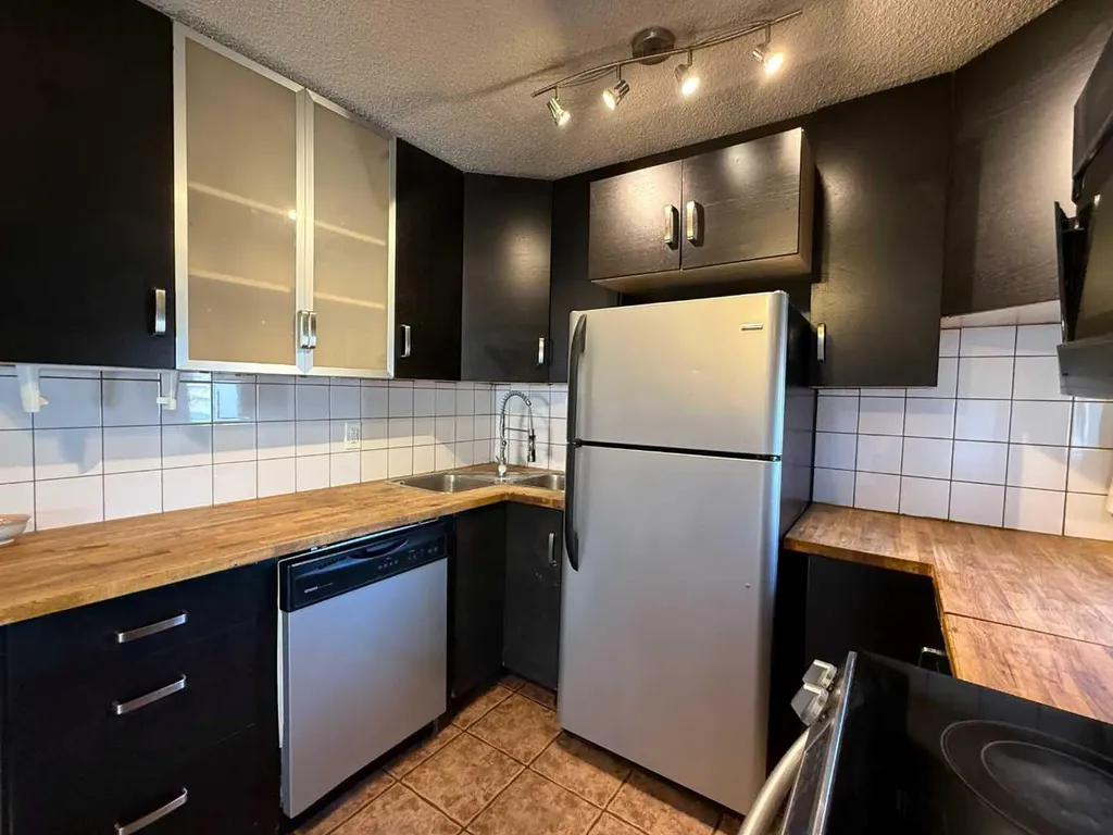 515 17 Avenue SW Calgary AB T2S 0A9