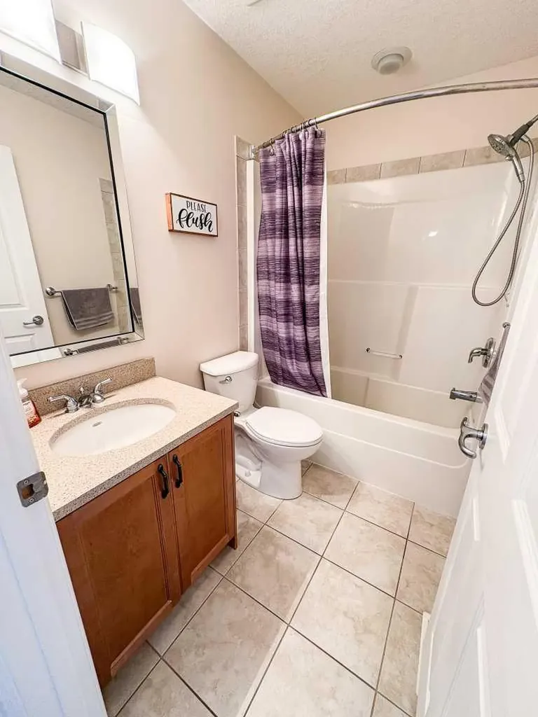 4122 48 Avenue Mayerthorpe AB T0E1N0