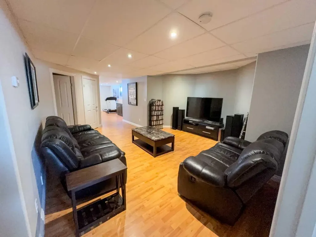 4122 48 Avenue Mayerthorpe AB T0E1N0